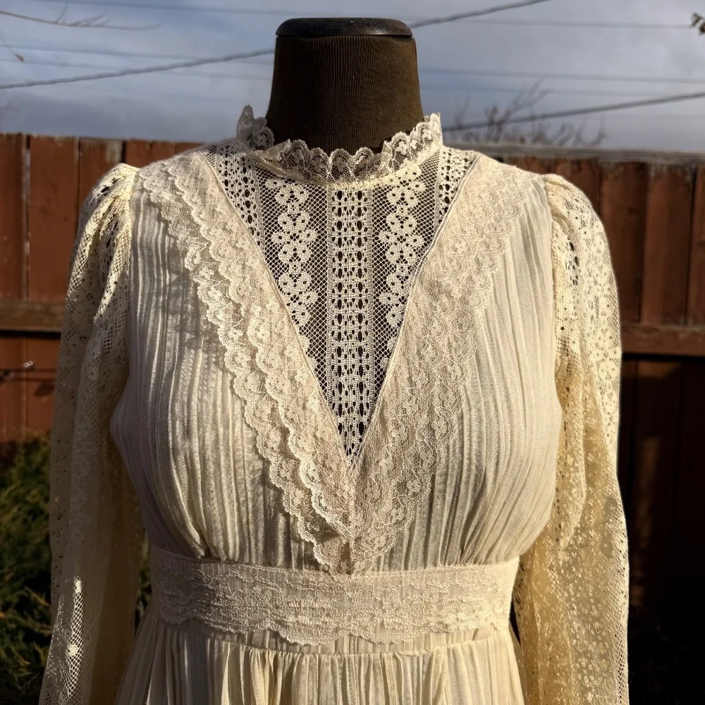 Ethereal ivory prairie/boho maxi dress π€ - Picture 6 of 13